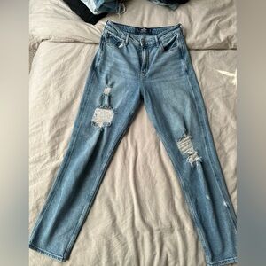 Hollister Mom Jeans Size 6